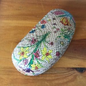 Glasses case